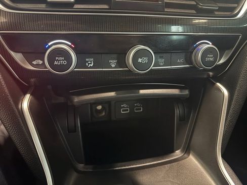 Used 2022 Honda Accord Sport image 12