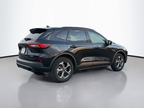 Used 2025 Ford Escape ST-Line image 2
