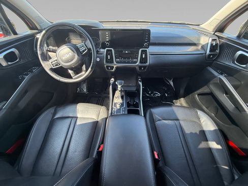 Used 2023 Kia Sorento S w/ Panoramic Sunroof Package image 10