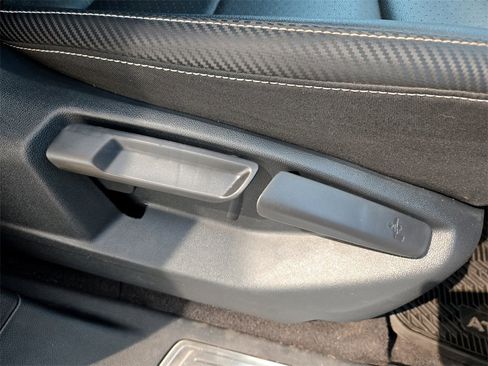 Used 2021 Volkswagen Atlas Cross Sport SE image 29