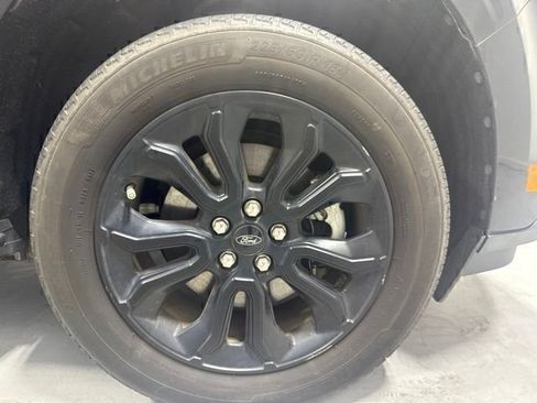 Used 2023 Ford Maverick Lariat w/ Lariat Luxury Package FWD image 4