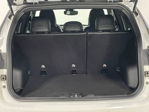 Used 2023 Jeep Compass Limited image 5