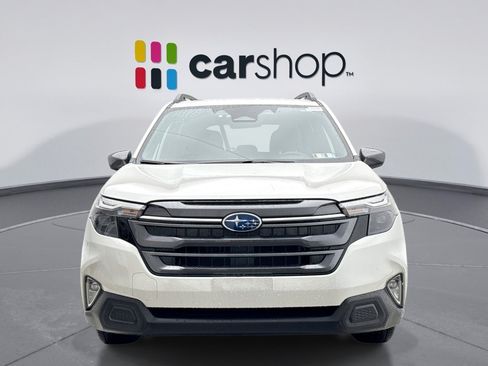 Used 2025 Subaru Forester Premium w/ Convenience Package #1 AWD/4WD image 8