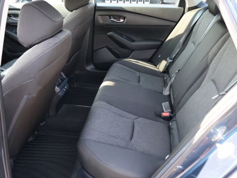Used 2025 Honda Accord SE image 10