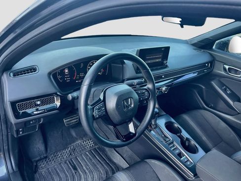 Used 2023 Honda Civic Sport image 9