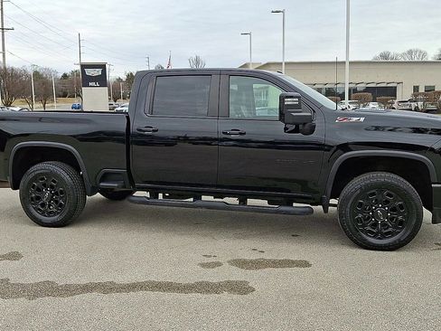 Certified 2022 Chevrolet Silverado 2500 LT w/ Midnight Edition image 2