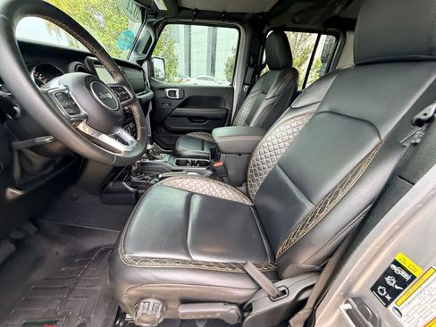 Used 2021 Jeep Wrangler Unlimited Sahara image 5