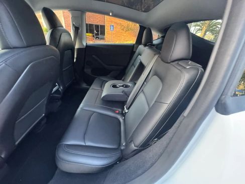 Used 2024 Tesla Model Y Performance AWD/4WD image 13