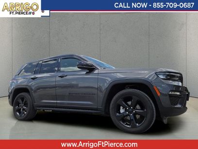 Used 2024 Jeep Grand Cherokee Limited w/ Black Appearance Package