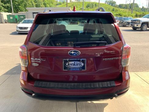 Used 2018 Subaru Forester 2.5i Premium AWD/4WD image 16