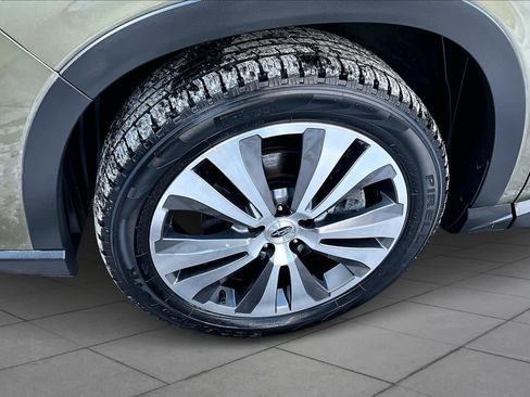 Used 2022 Subaru Ascent Limited w/ Technology Package image 10