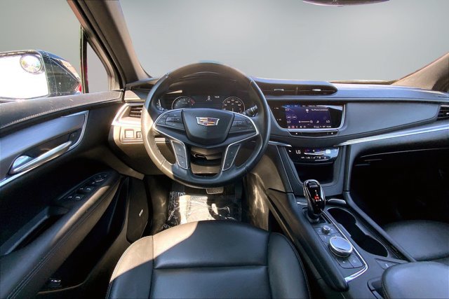 Used 2024 Cadillac XT5 Luxury AWD/4WD image 4