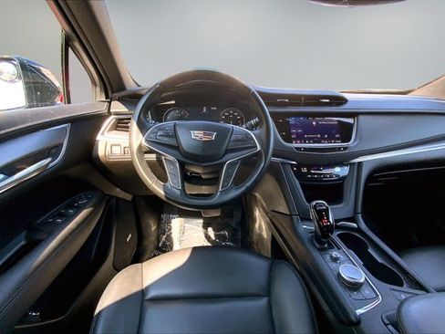 Used 2024 Cadillac XT5 Luxury AWD/4WD image 4