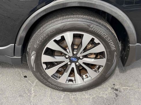Used 2017 Subaru Outback 3.6R Limited AWD/4WD image 17