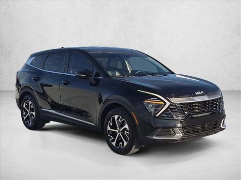 Used 2024 Kia Sportage EX FWD image 3