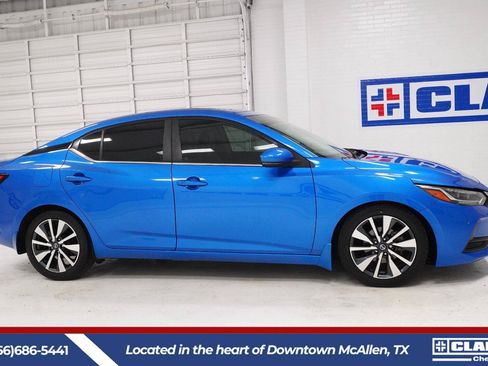 Used 2020 Nissan Sentra SV w/ SV Premium Package FWD image 4