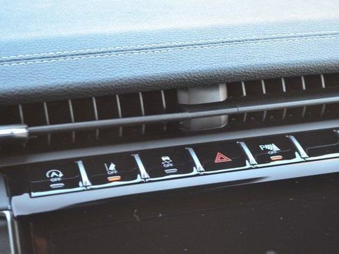 New 2025 Jeep Grand Cherokee Limited image 26