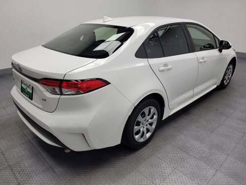 Used 2020 Toyota Corolla LE FWD image 10