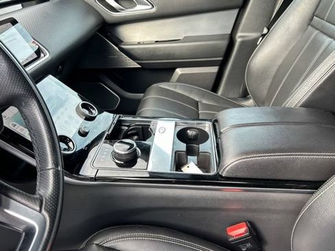 Used 2019 Land Rover Range Rover Velar R-Dynamic SE AWD/4WD image 38