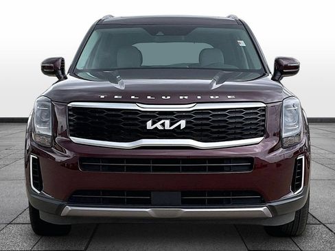Used 2022 Kia Telluride S FWD image 3