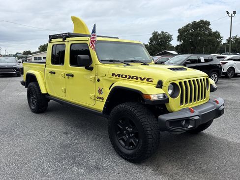 Used 2023 Jeep Gladiator Mojave w/ Trailer Tow Package AWD/4WD image 7