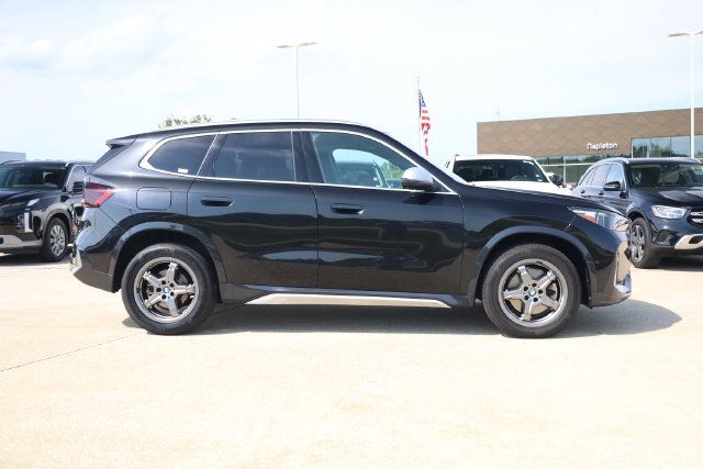 Used 2024 BMW X1 xDrive28i w/ Convenience Package AWD/4WD image 4