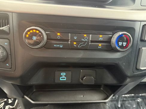 Used 2023 Ford F150 XLT image 46