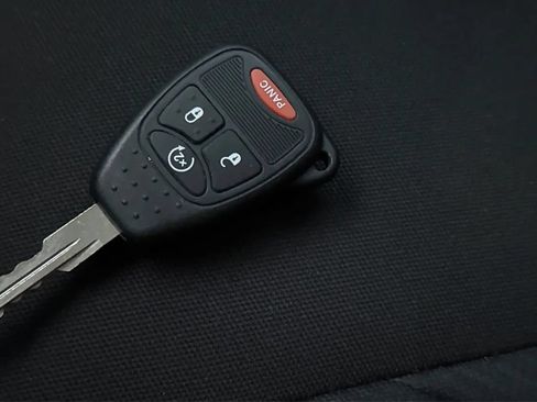 Used 2013 Jeep Wrangler Unlimited Sahara w/ Connectivity Group AWD/4WD image 32
