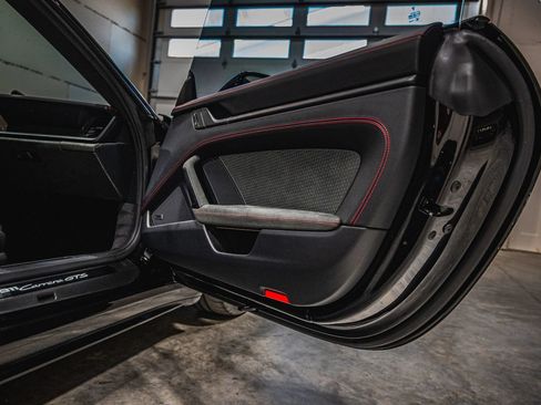 Used 2025 Porsche 911 GTS image 70