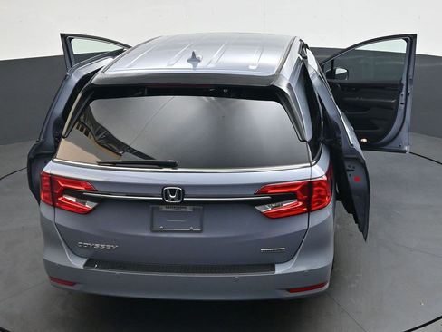 Used 2023 Honda Odyssey Touring image 42