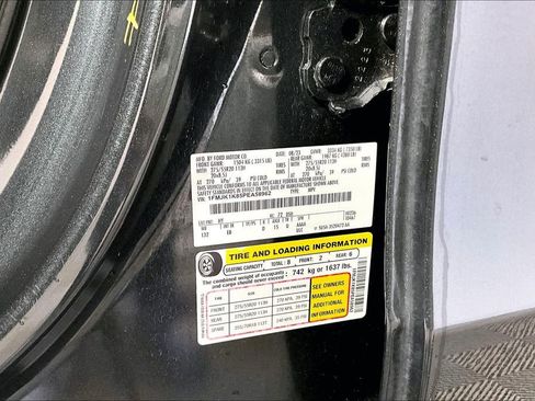 Used 2023 Ford Expedition Max Limited image 31