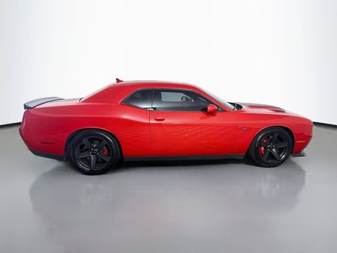 Used 2016 Dodge Challenger SRT Hellcat RWD image 11
