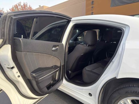 Used 2019 Dodge Charger SXT image 54