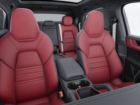 New 2026 Porsche Cayenne GTS image 5