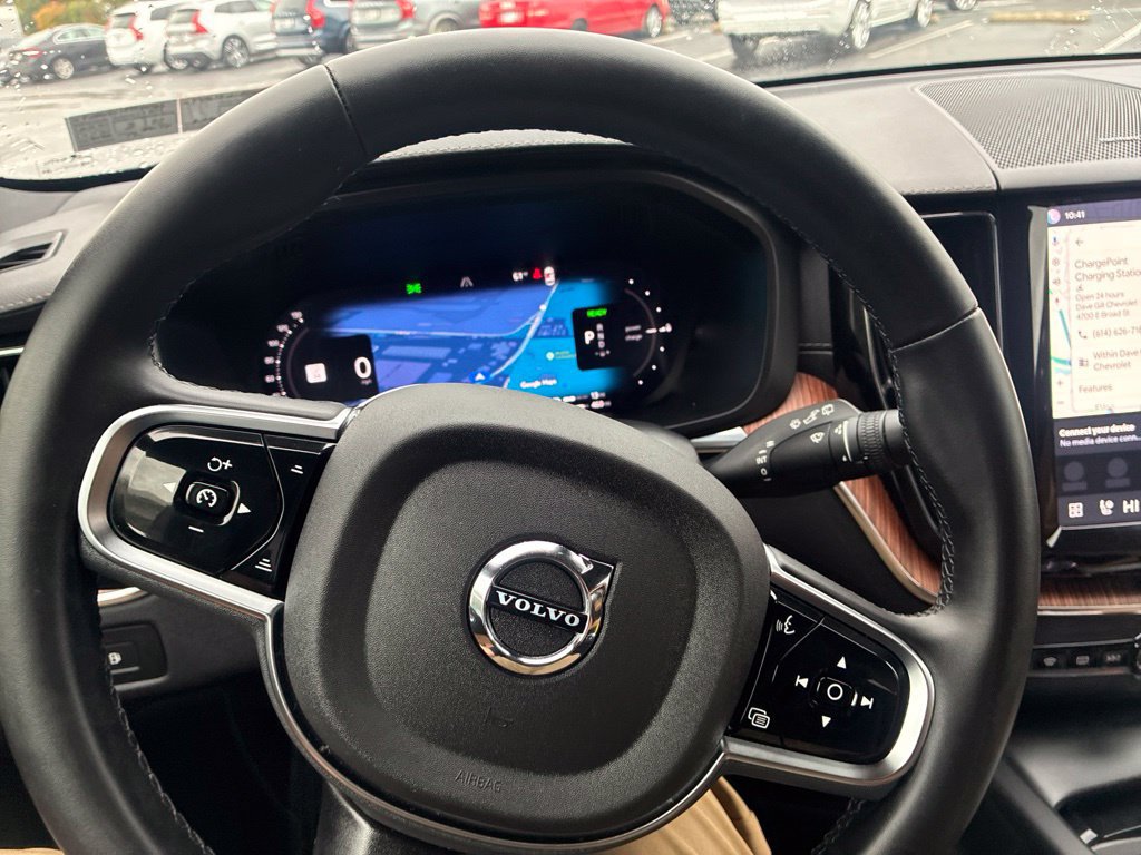 Certified 2024 Volvo XC60 T8 Ultimate w/ Climate Package AWD/4WD image 18