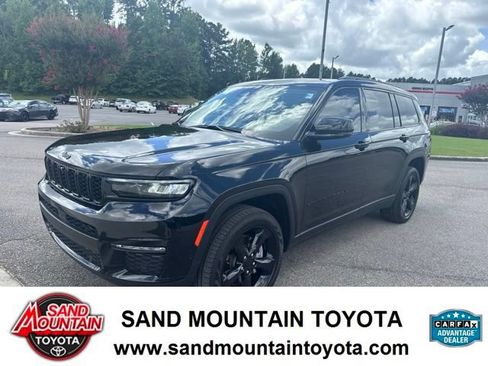 Used 2023 Jeep Grand Cherokee L Limited w/ Luxury Tech Group II AWD/4WD image 6