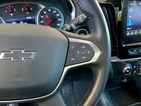 Used 2021 Chevrolet Traverse RS image 25