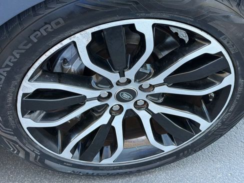 Used 2019 Land Rover Range Rover Sport HSE AWD/4WD image 22