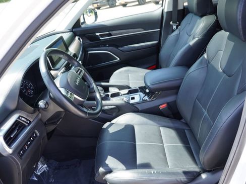 Certified 2022 Kia Telluride SX w/ Nightfall Edition Package AWD/4WD image 15