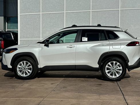 New 2026 Toyota Corolla Cross LE image 7