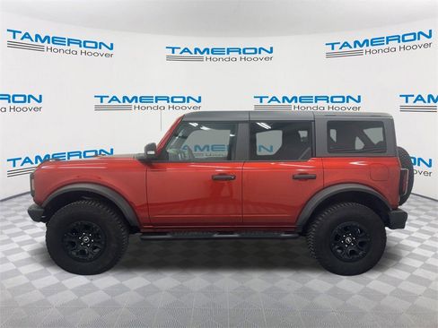 Used 2024 Ford Bronco Wildtrak image 2