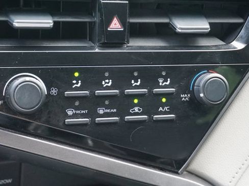 Used 2021 Toyota Camry LE FWD image 24