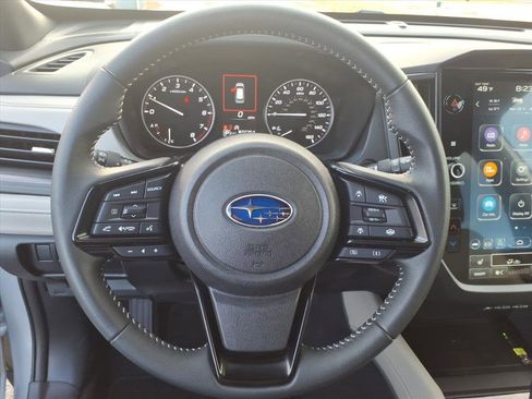 Used 2025 Subaru Forester Premium image 30