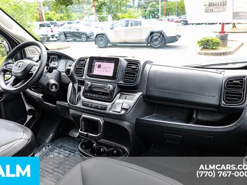 Used 2025 RAM ProMaster 2500 w/ Convenience Group FWD image 31