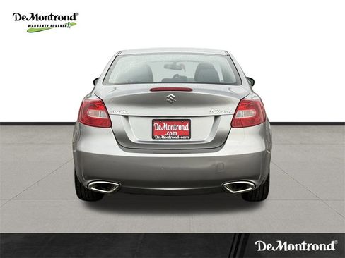 Used 2010 Suzuki Kizashi SE image 6