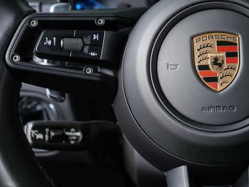 Certified 2024 Porsche Macan GTS image 11