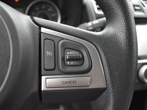 Used 2018 Subaru Forester 2.5i Premium w/ All-Weather Package AWD/4WD image 7