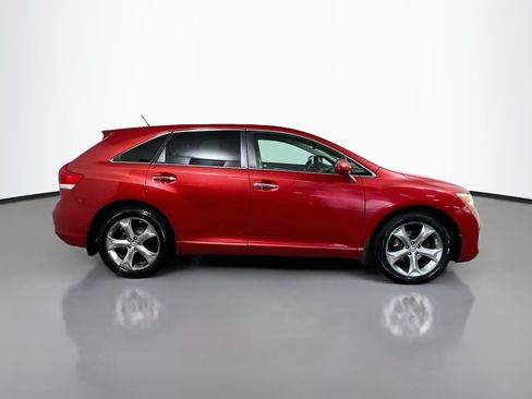Used 2010 Toyota Venza AWD image 3