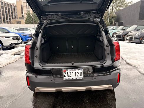 Used 2025 MINI Cooper Countryman S w/ Comfort Package Max image 16