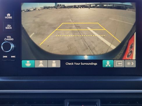 Certified 2024 Honda Pilot Touring image 18